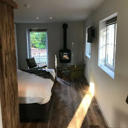 Hof Ter Beuke Bed and breakfast 4*